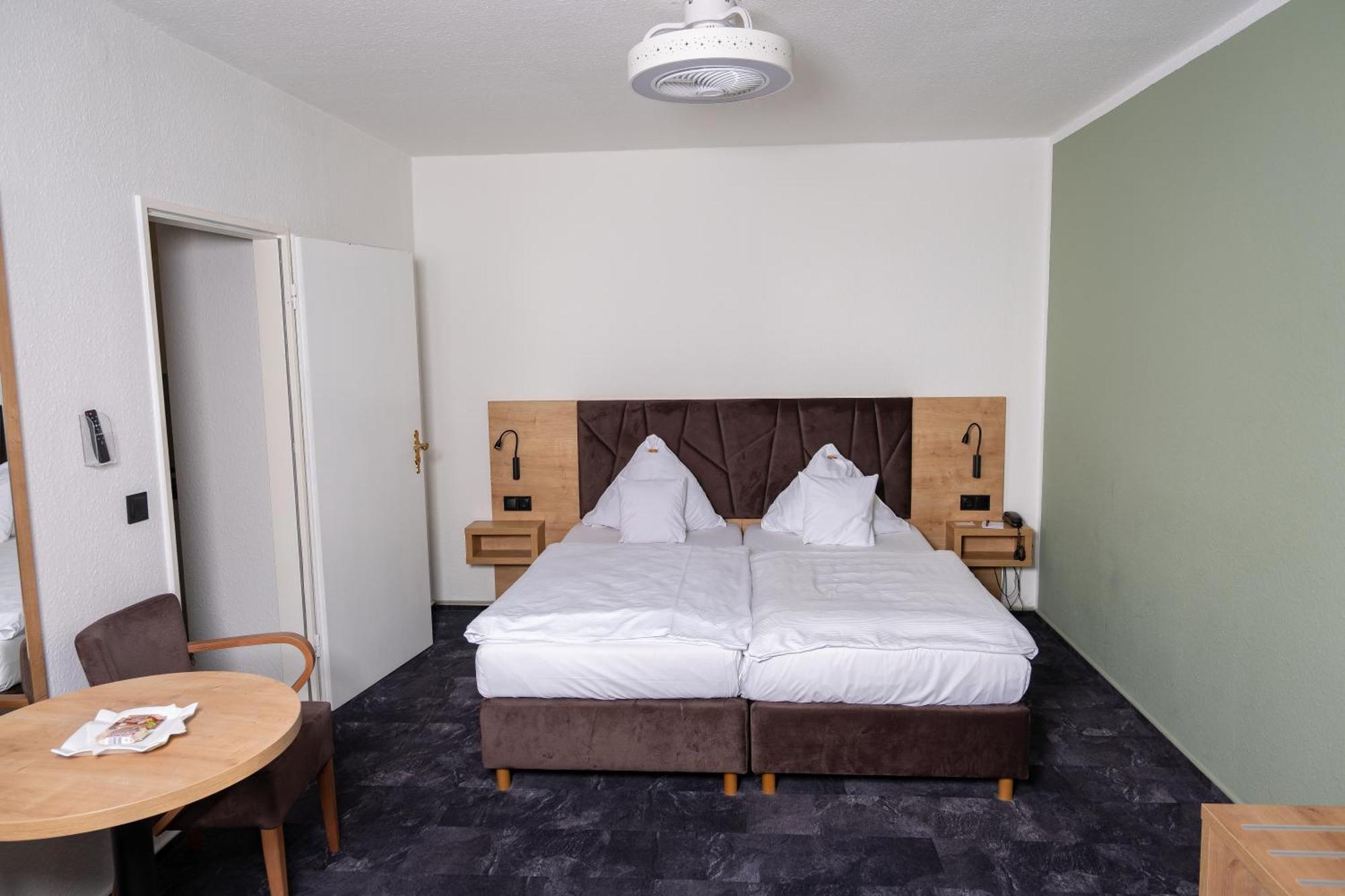 Hotel Alpha Hannover Ngoại thất bức ảnh