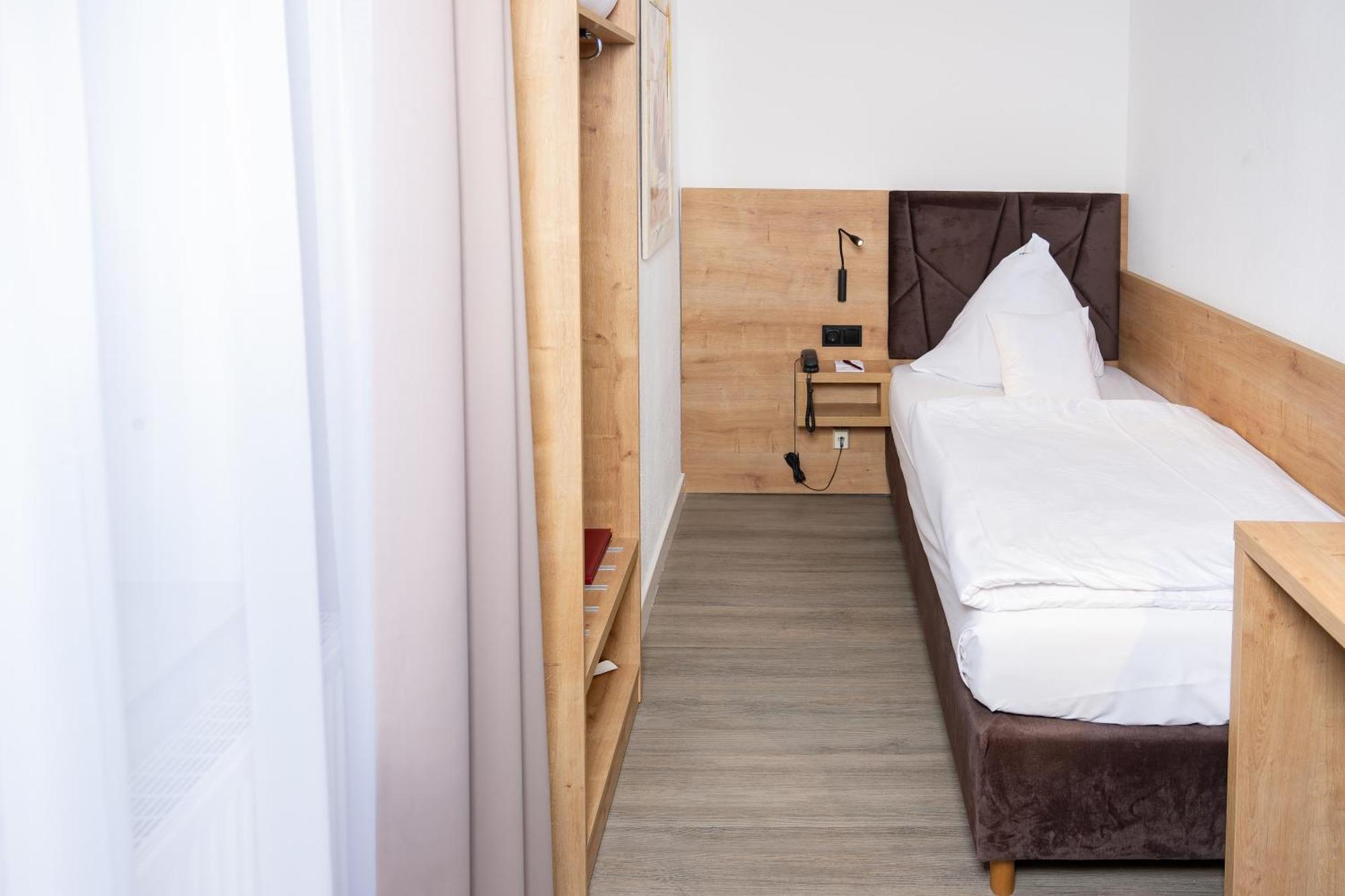 Hotel Alpha Hannover Ngoại thất bức ảnh